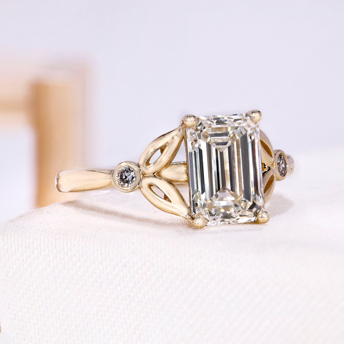 10k Yellow Gold, 14k Yellow Gold, 18k Yellow Gold