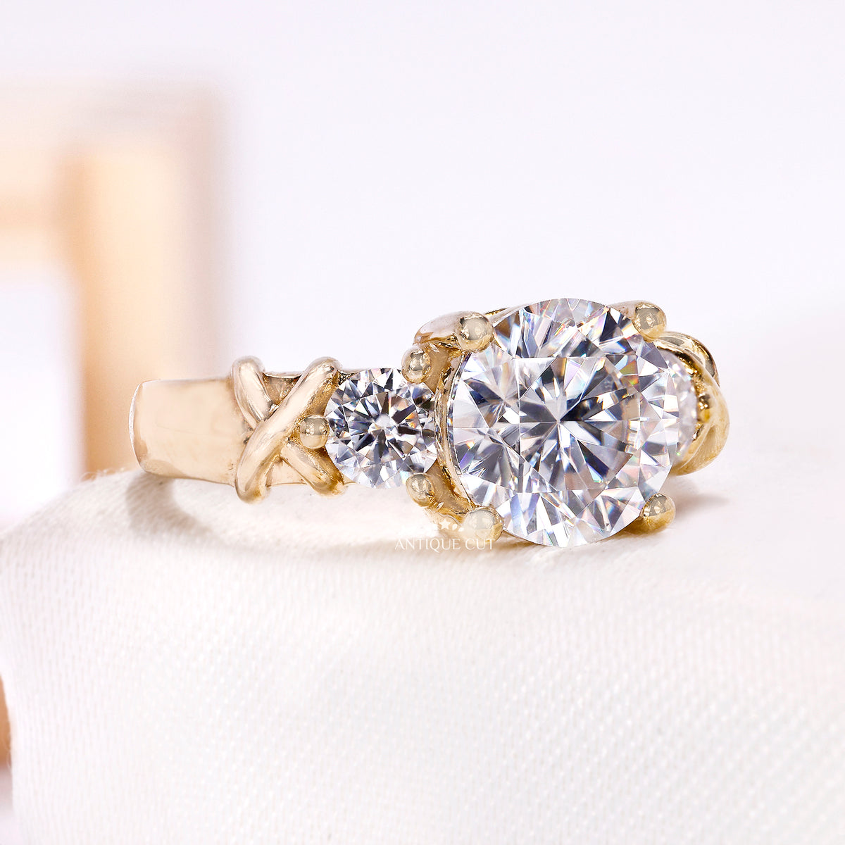 10k Yellow Gold, 14k Yellow Gold, 18k Yellow Gold