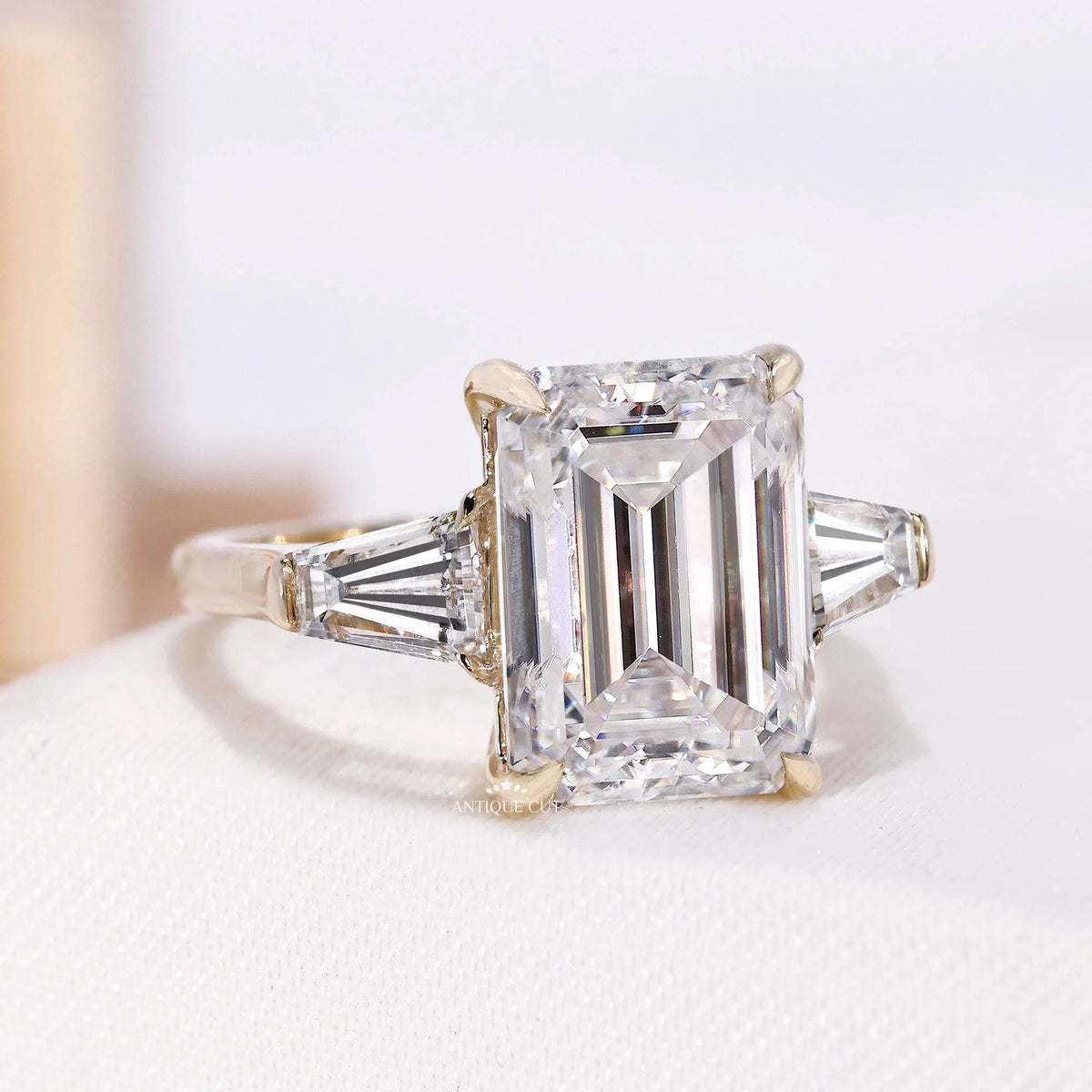 10k Yellow Gold, 14k Yellow Gold, 18k Yellow Gold