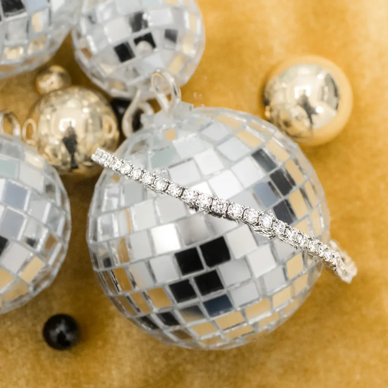 #Color_White Gold_4.0tcw