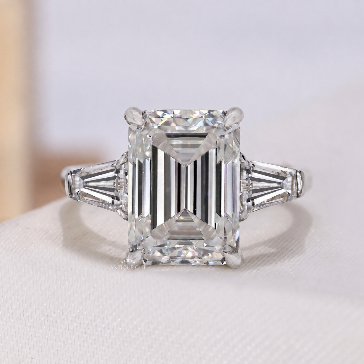 10k White Gold, 14k White Gold, 18k White Gold, Platinum