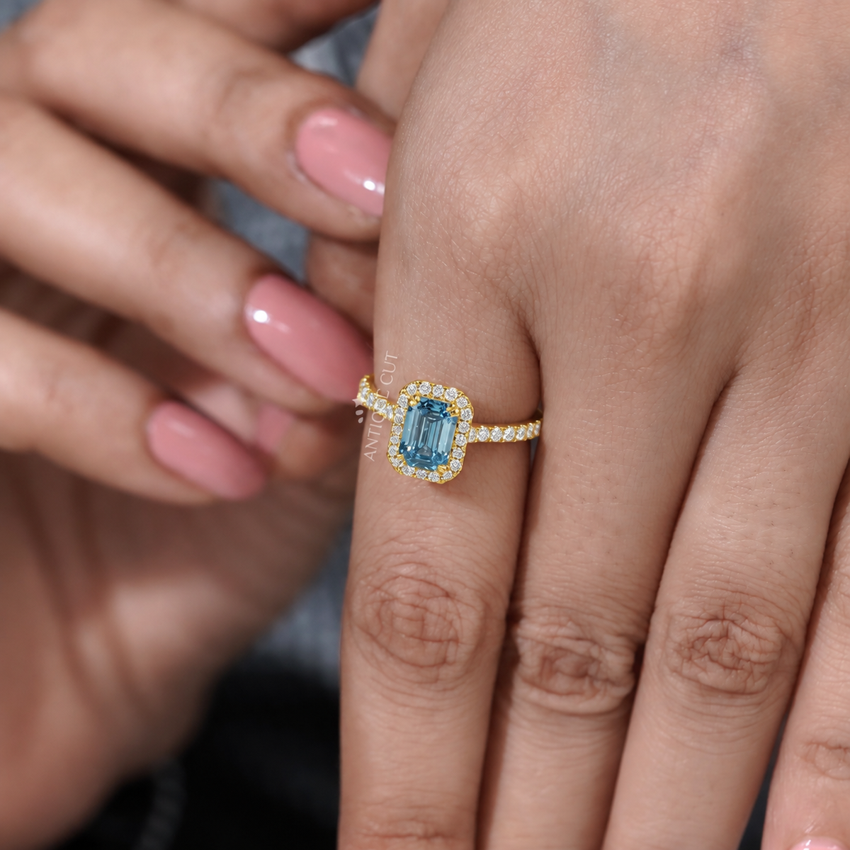 10k Yellow Gold, 14k Yellow Gold, 18k Yellow Gold