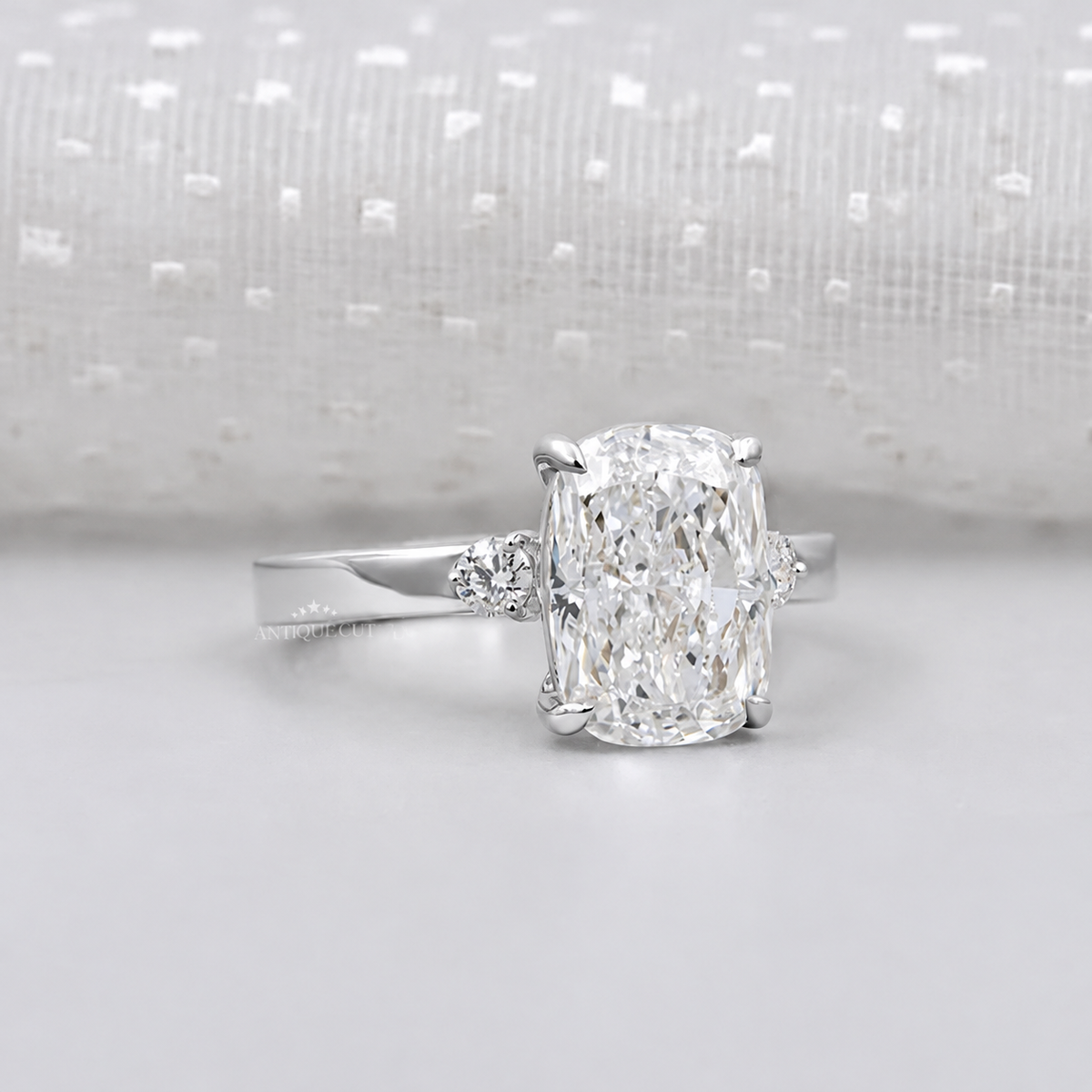 10k White Gold, 14k White Gold, 18k White Gold, Platinum