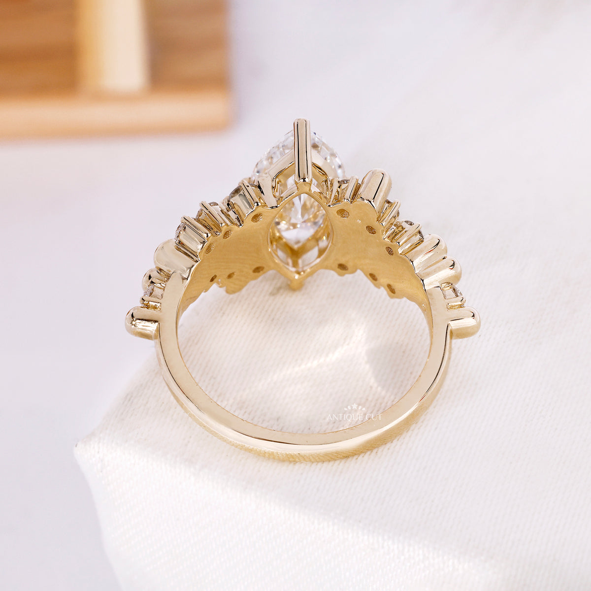 10k Yellow Gold, 14k Yellow Gold, 18k Yellow Gold