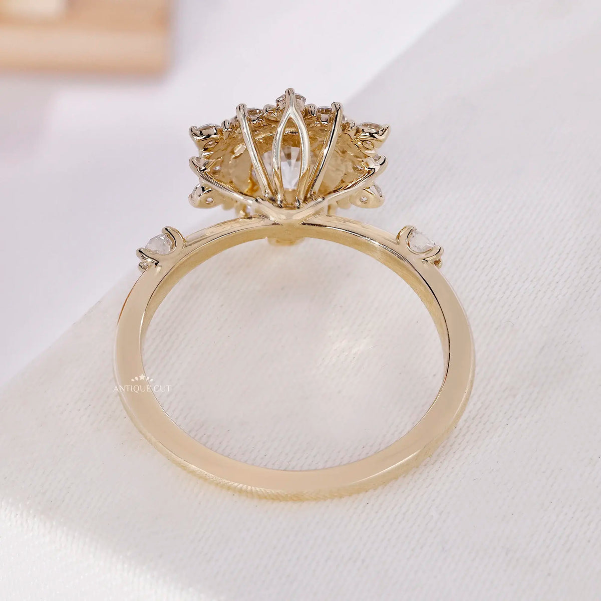 10k Yellow Gold, 14k Yellow Gold, 18k Yellow Gold