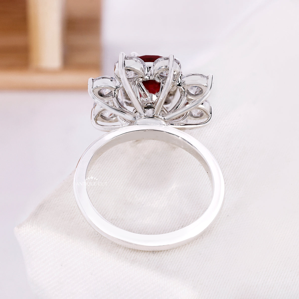 10k White Gold, 14k White Gold, 18k White Gold, Platinum