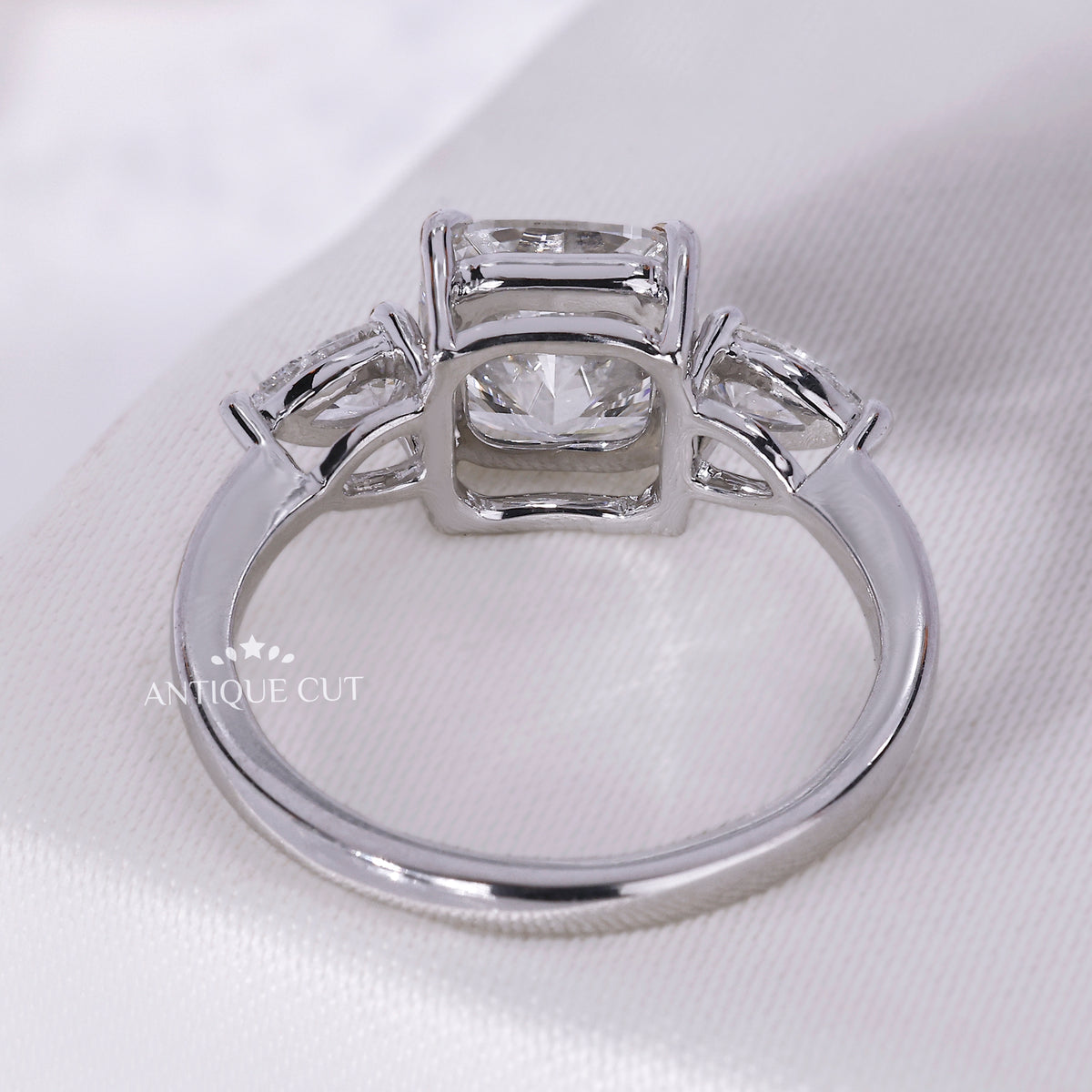 10k White Gold, 14k White Gold, 18k White Gold, Platinum