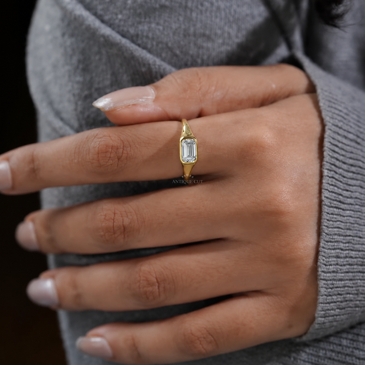 10k Yellow Gold, 14k Yellow Gold, 18k Yellow Gold
