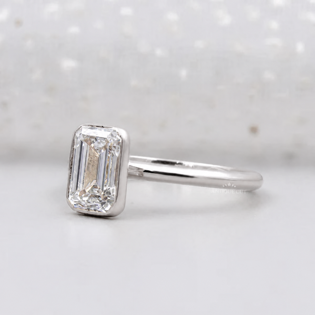 10k White Gold, 14k White Gold, 18k White Gold, Platinum