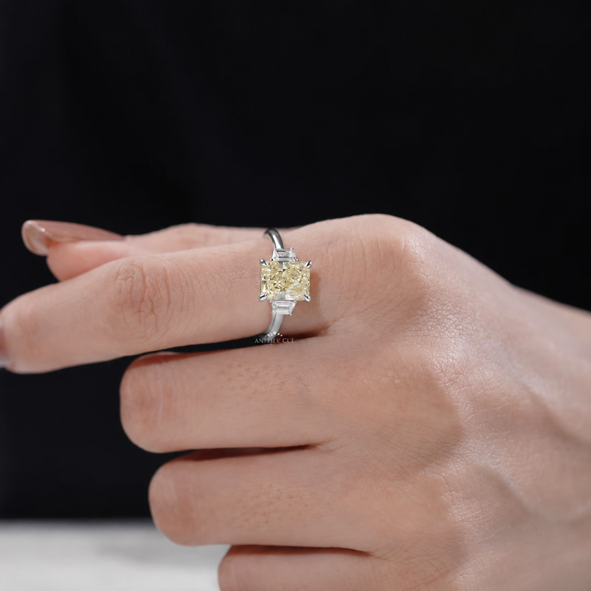 10k White Gold, 14k White Gold, 18k White Gold, Platinum