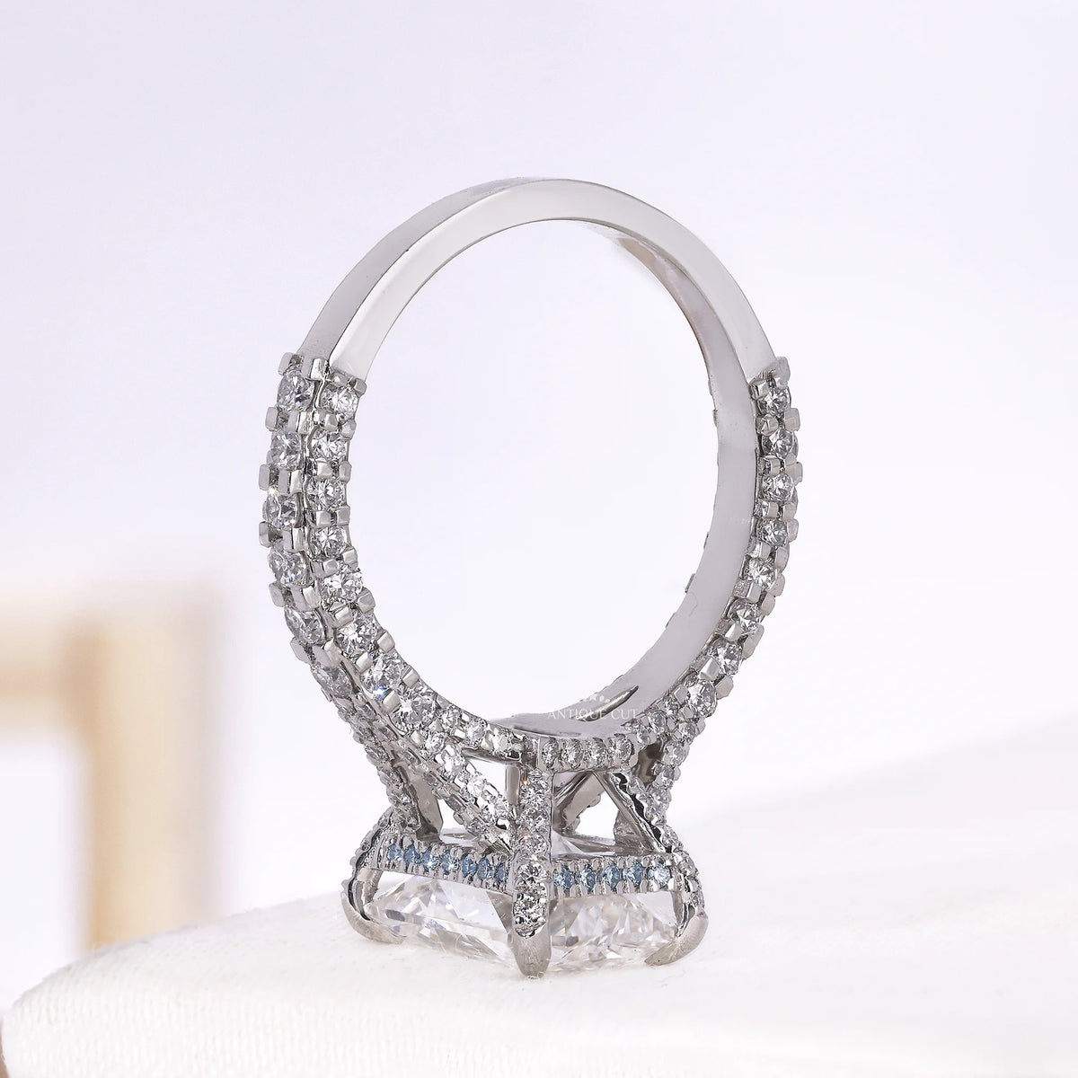 10k White Gold, 14k White Gold, 18k White Gold, Platinum