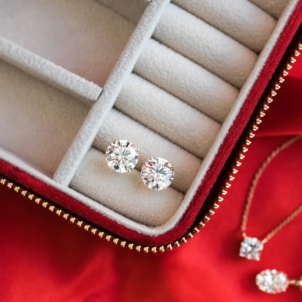 Round Lab Grown Diamond Stud Earring, EF Color, VS Clarity, IGI Certified