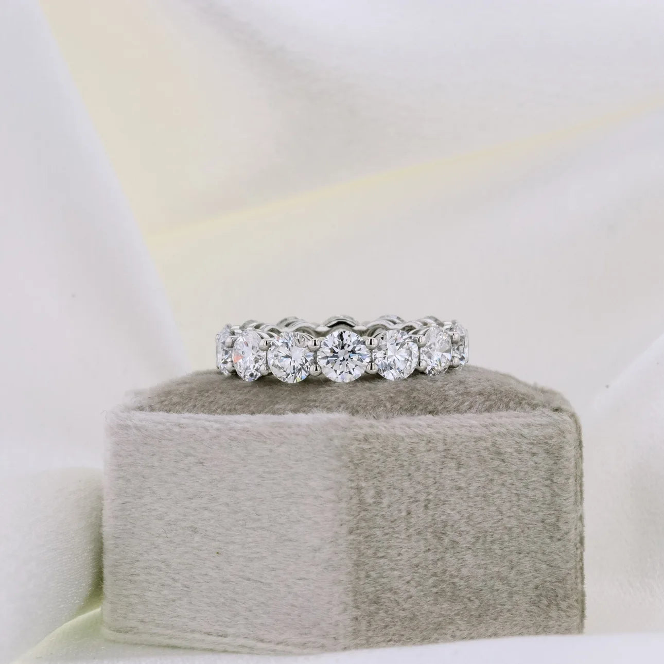 #Color_White Gold