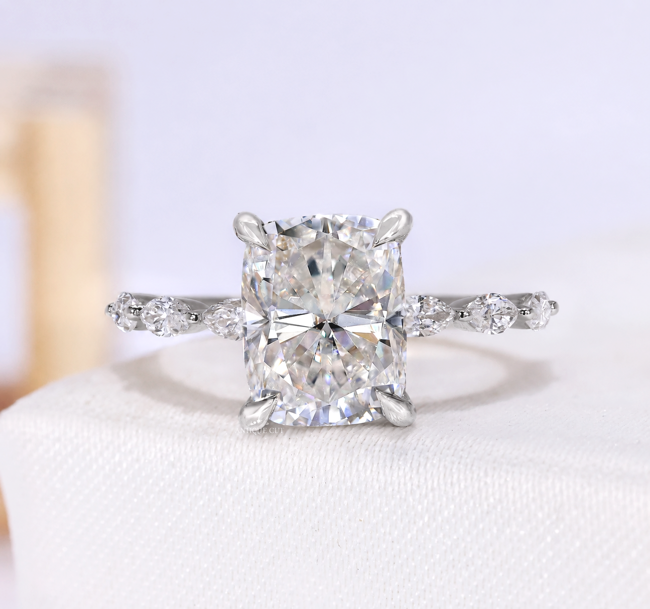 10k White Gold, 14k White Gold, 18k White Gold, Platinum