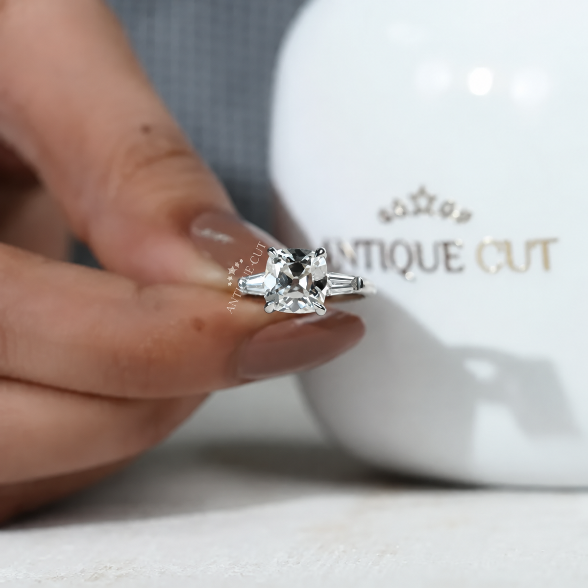 10k White Gold, 14k White Gold, 18k White Gold, Platinum