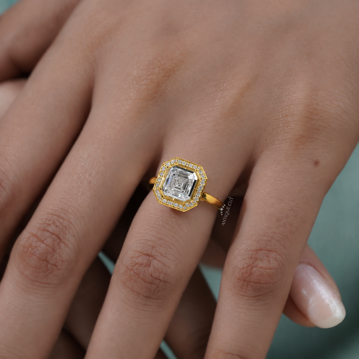 10k Yellow Gold, 14k Yellow Gold, 18k Yellow Gold