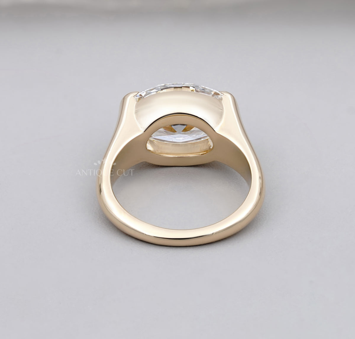10k Yellow Gold, 14k Yellow Gold, 18k Yellow Gold