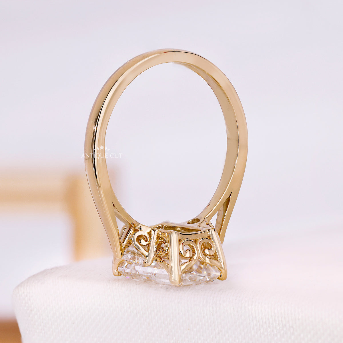 10k Yellow Gold, 14k Yellow Gold, 18k Yellow Gold