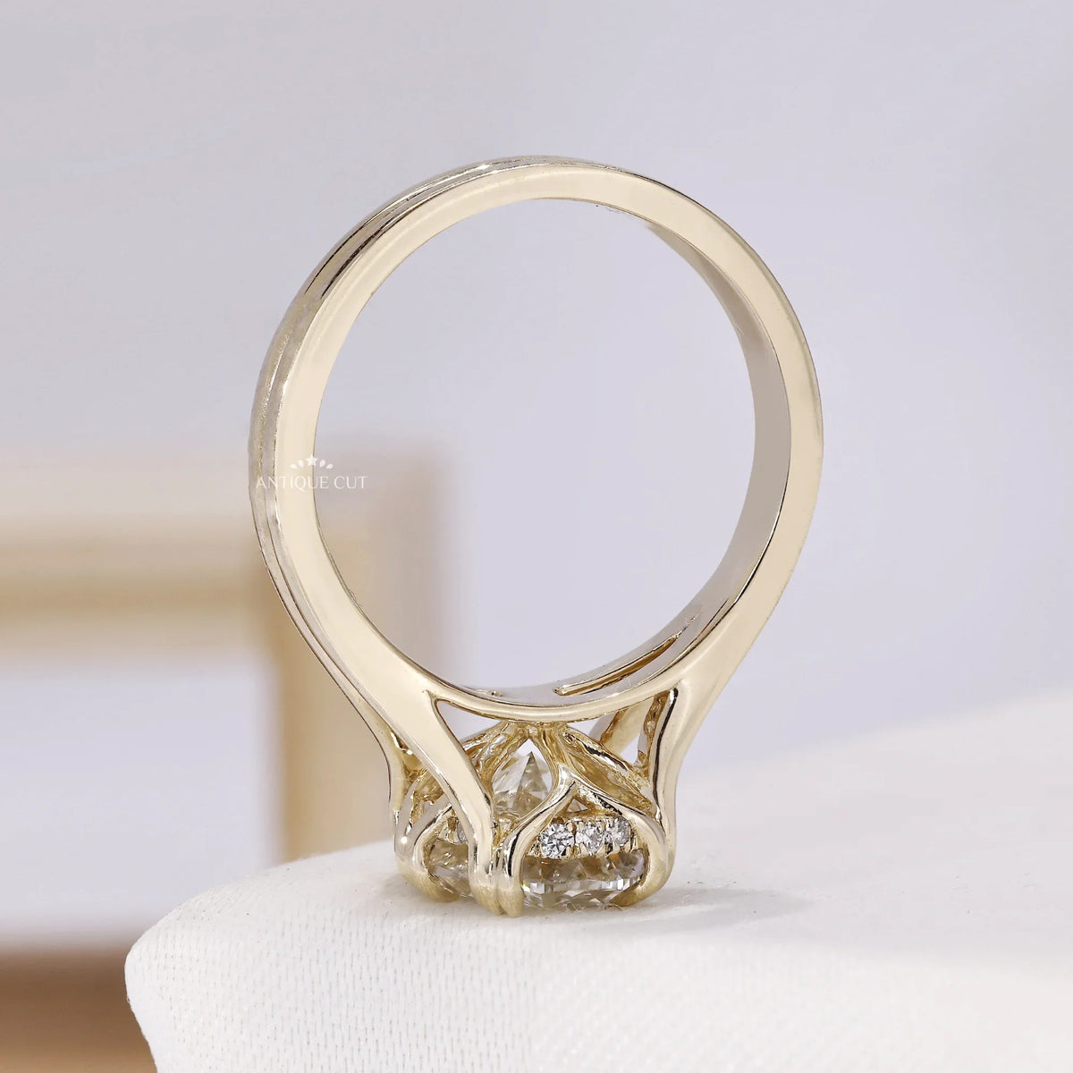 10k Yellow Gold, 14k Yellow Gold, 18k Yellow Gold
