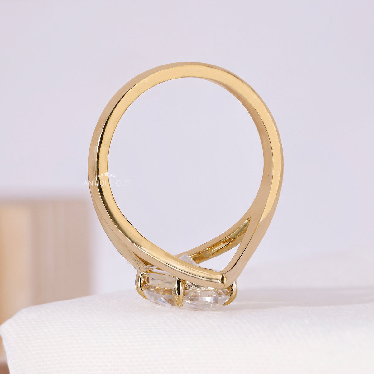 10k Yellow Gold, 14k Yellow Gold, 18k Yellow Gold