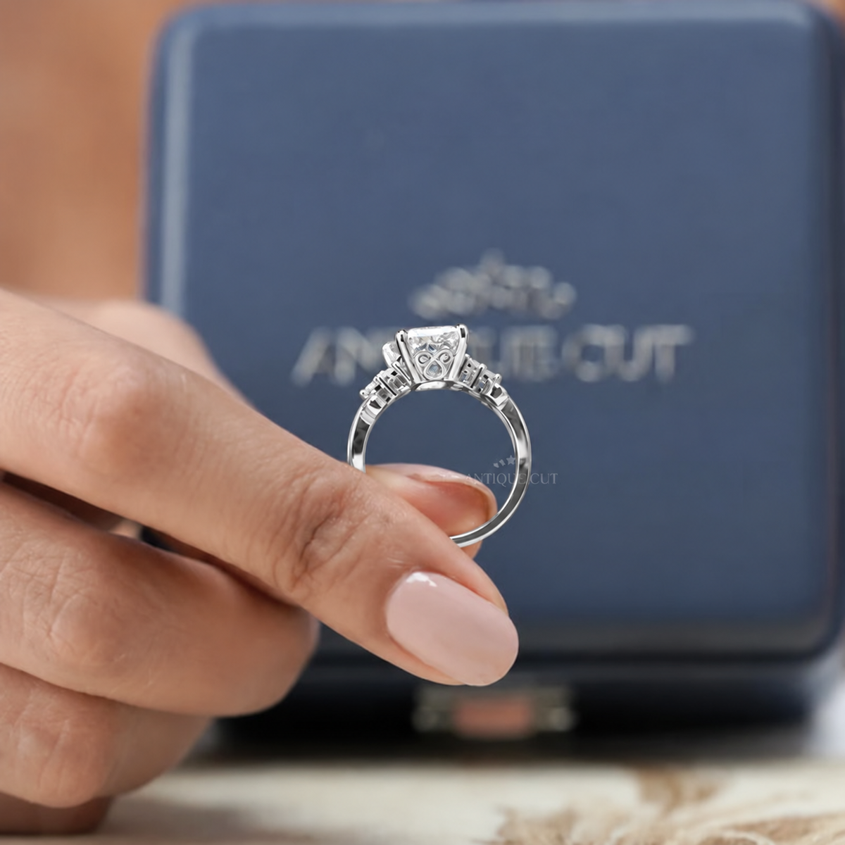 10k White Gold, 14k White Gold, 18k White Gold, Platinum