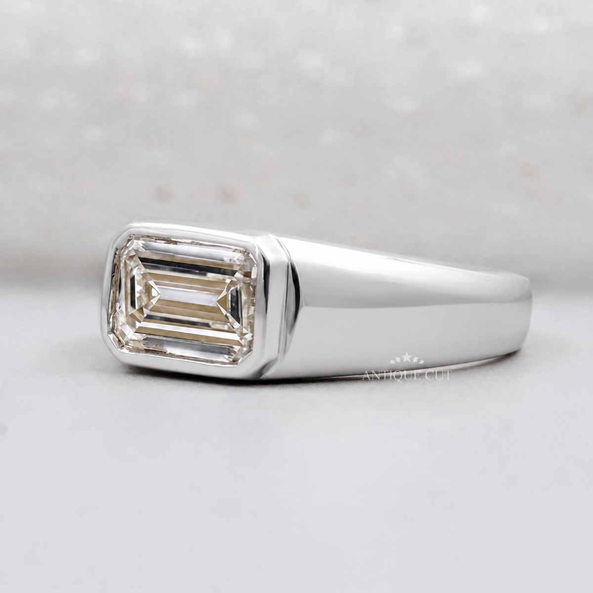 10k White Gold, 14k White Gold, 18k White Gold, Platinum