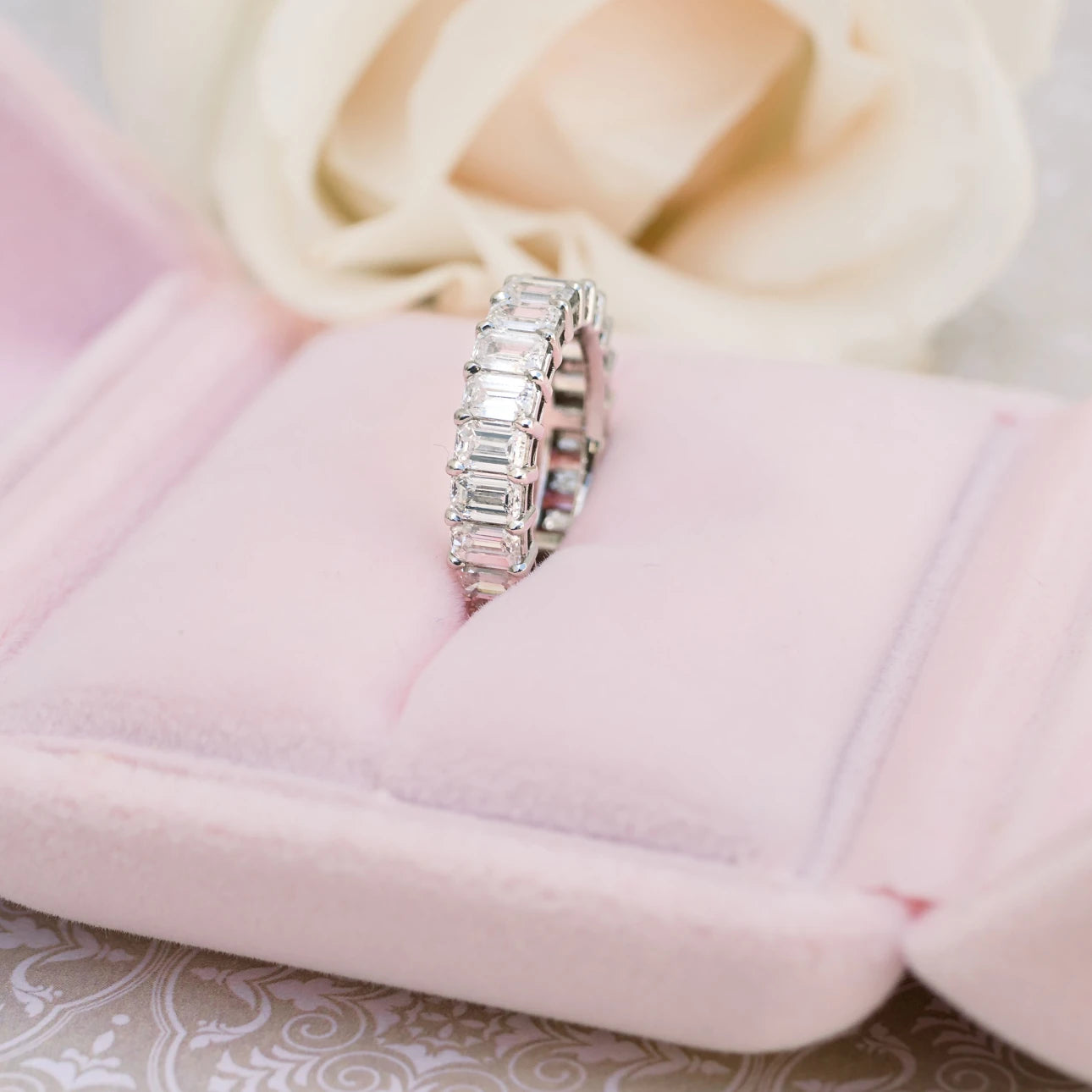#Color_White Gold