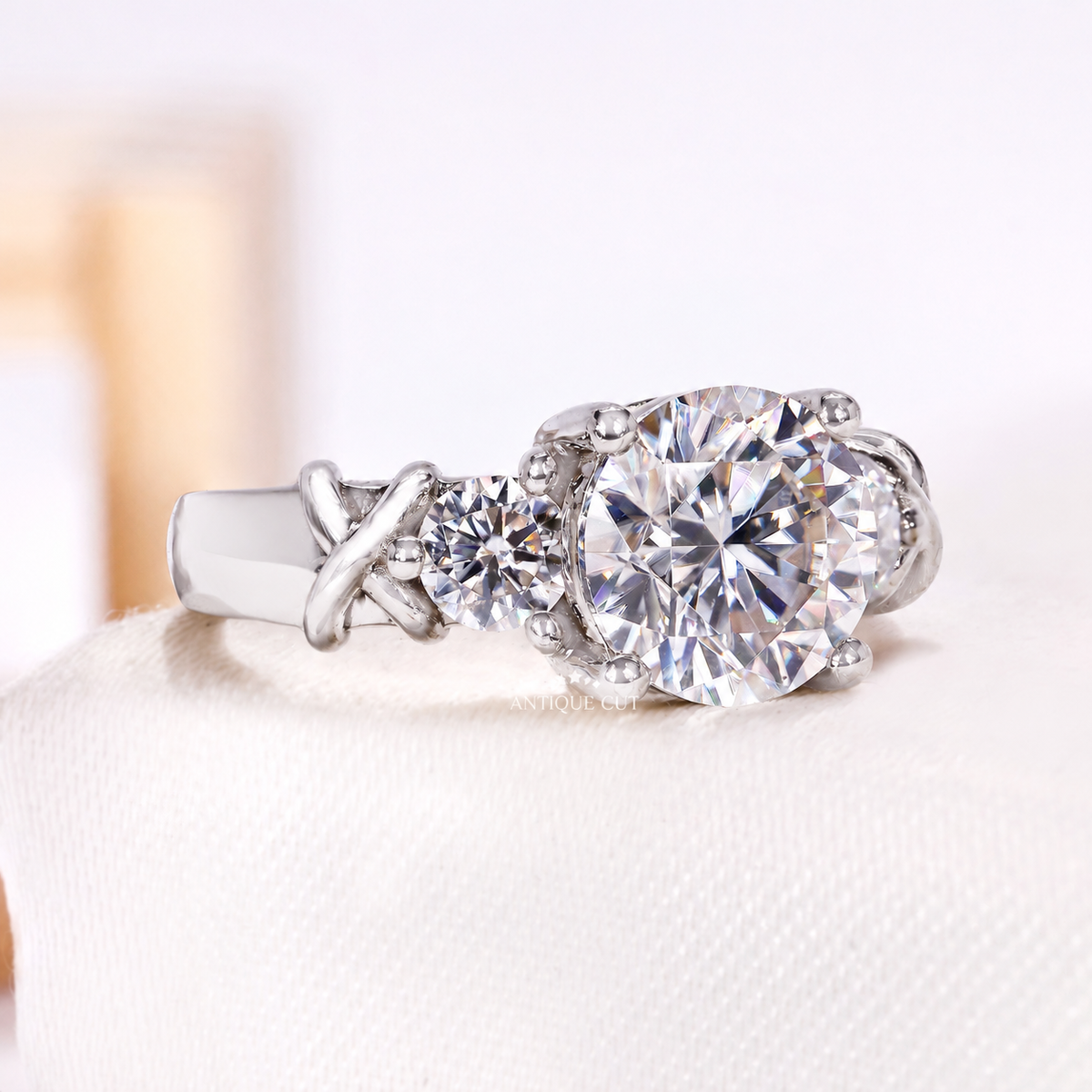 10k White Gold, 14k White Gold, 18k White Gold, Platinum