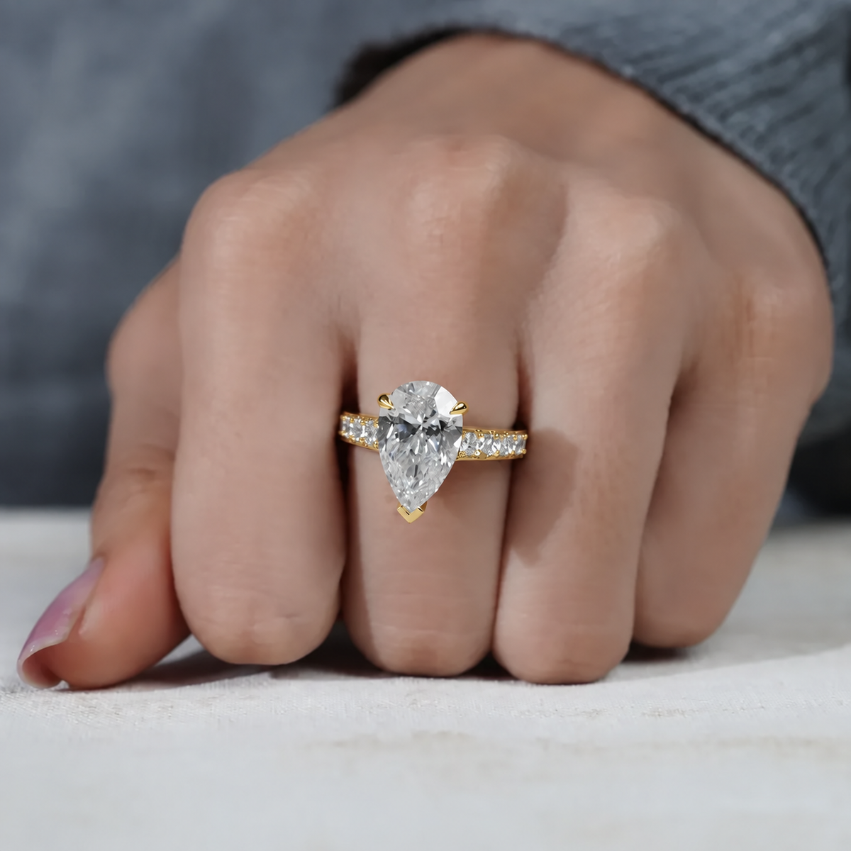 10k Yellow Gold, 14k Yellow Gold, 18k Yellow Gold