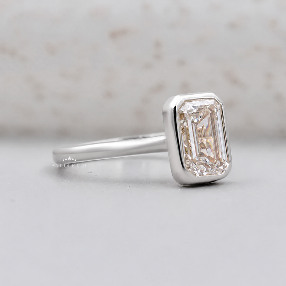 10k White Gold, 14k White Gold, 18k White Gold, Platinum