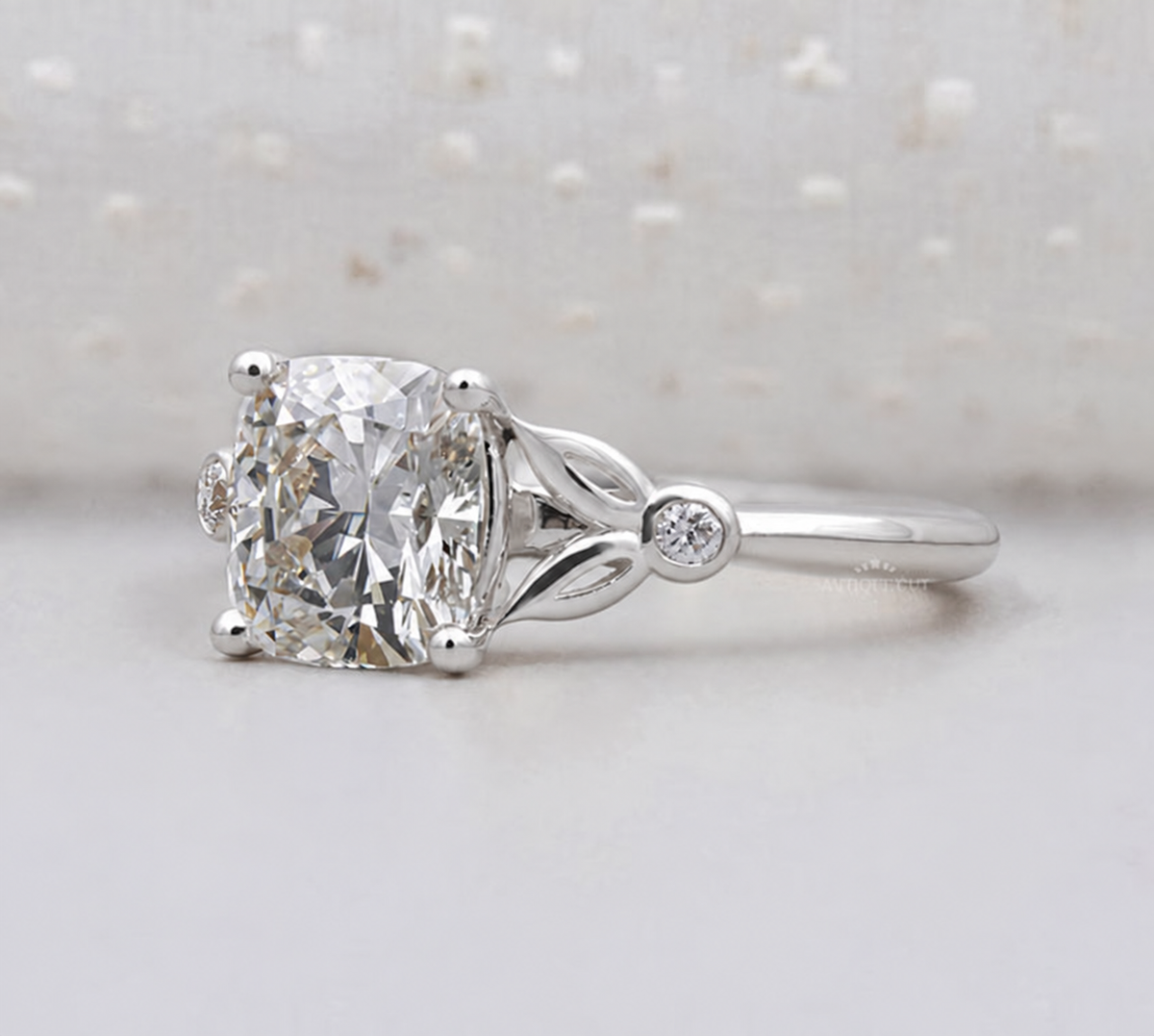 10k White Gold, 14k White Gold, 18k White Gold, Platinum