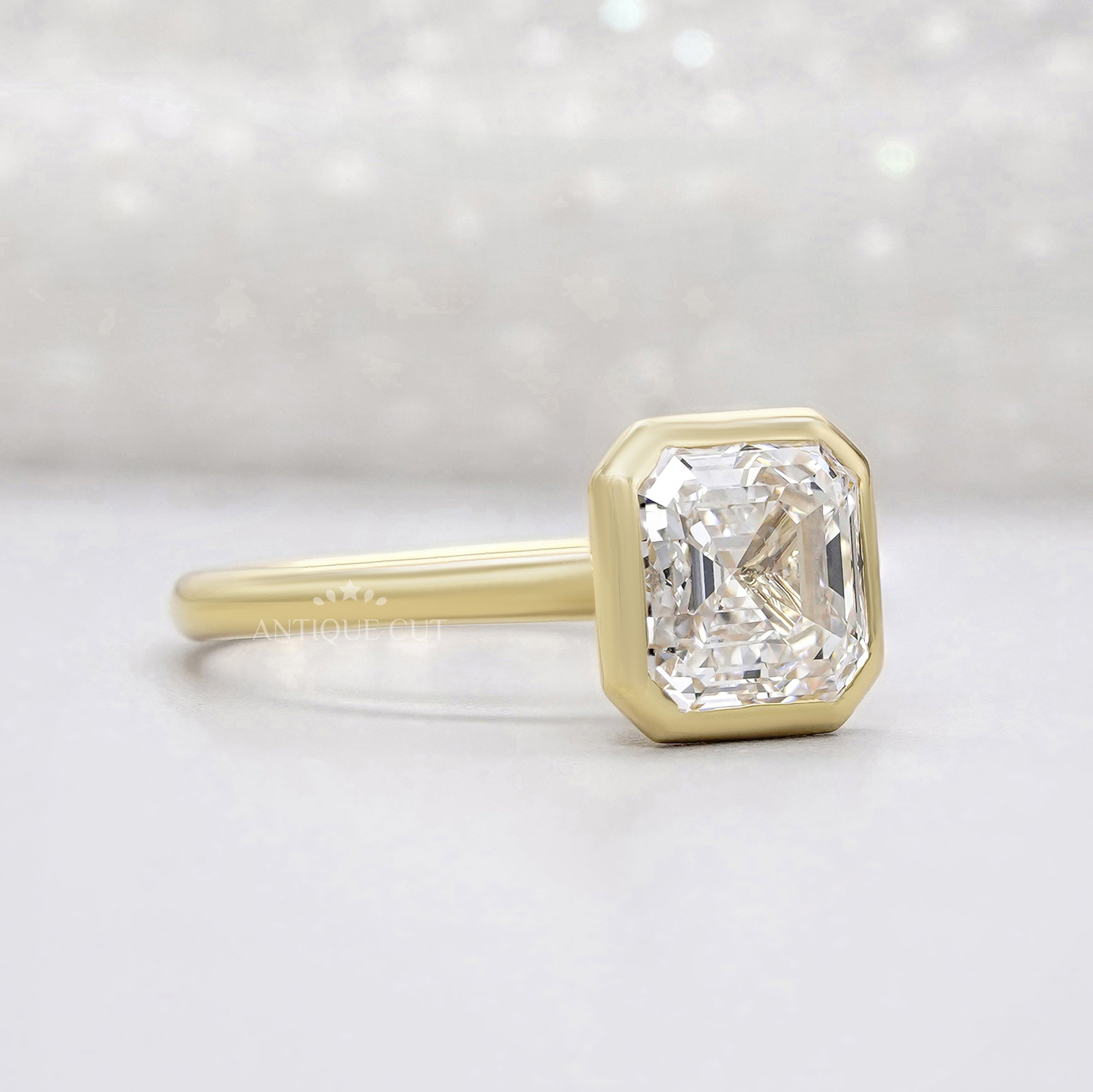 Yellow gold solitaire Ascher diamond ring
