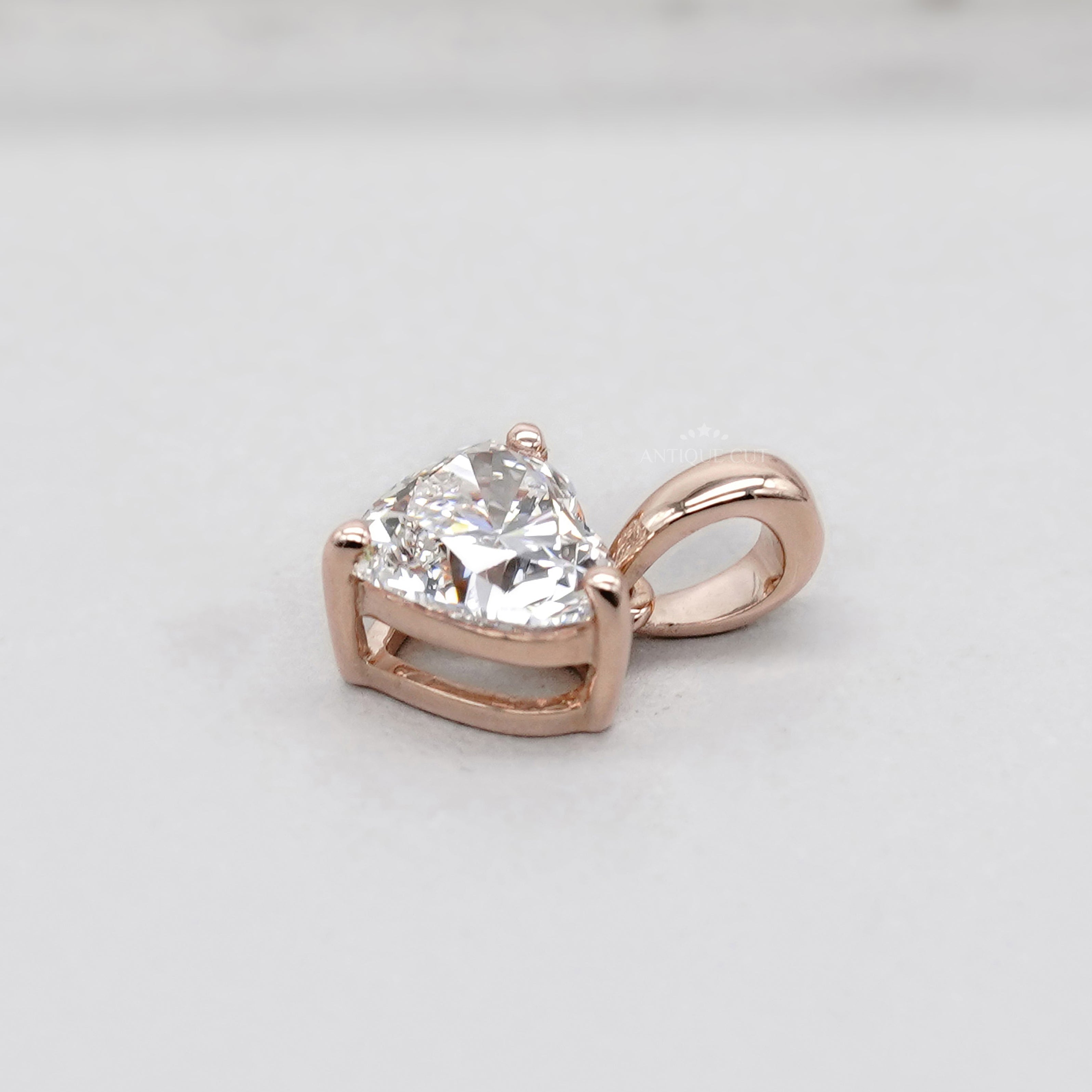 Rose gold heart pendant necklace for women