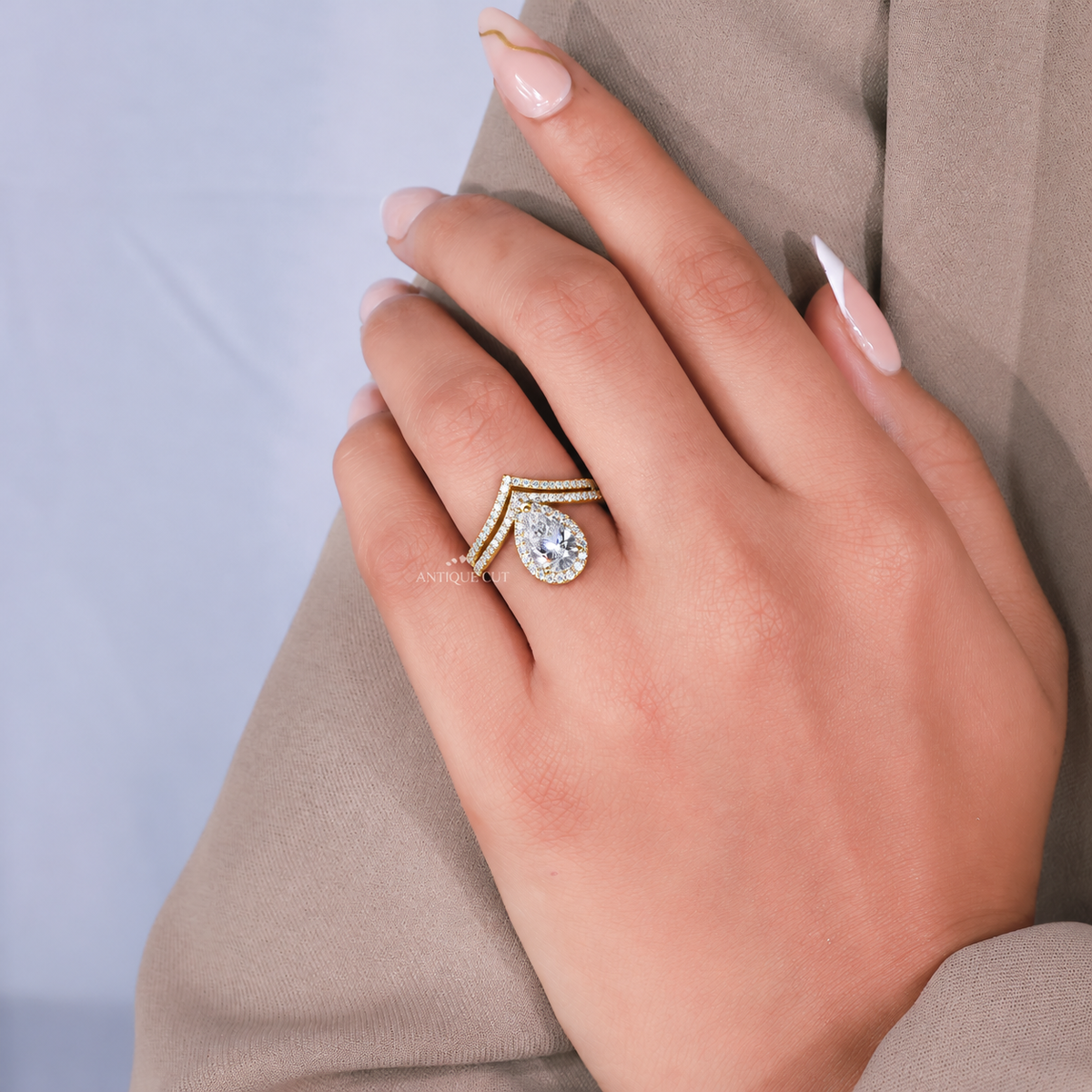 10k Yellow Gold, 14k Yellow Gold, 18k Yellow Gold