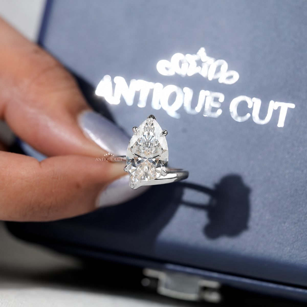 10k White Gold, 14k White Gold, 18k White Gold, Platinum