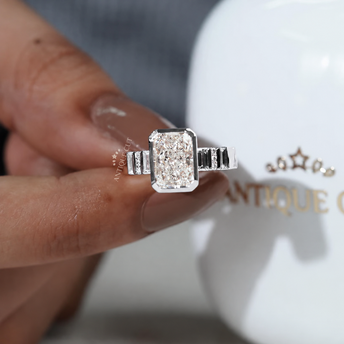 10k White Gold, 14k White Gold, 18k White Gold, Platinum
