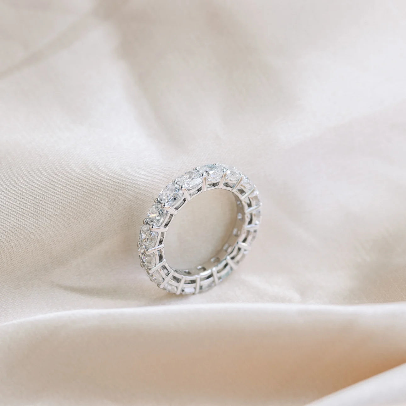 #Color_White Gold