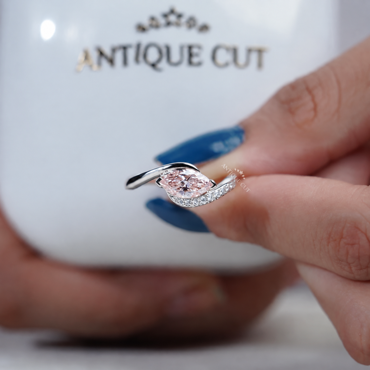 10k White Gold, 14k White Gold, 18k White Gold, Platinum
