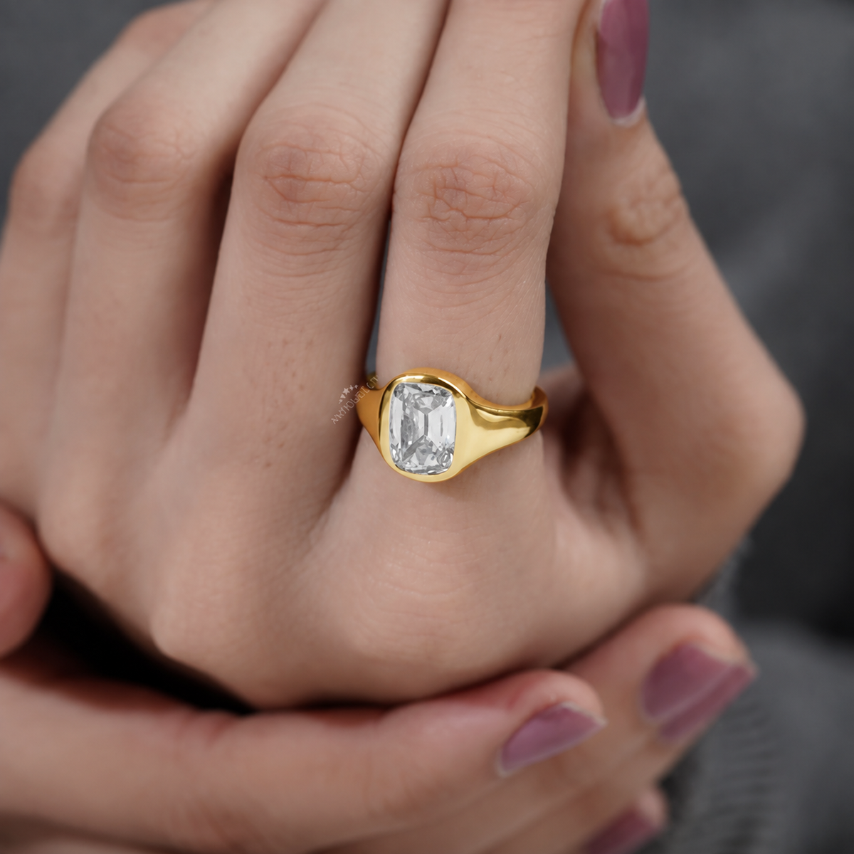 10k Yellow Gold, 14k Yellow Gold, 18k Yellow Gold