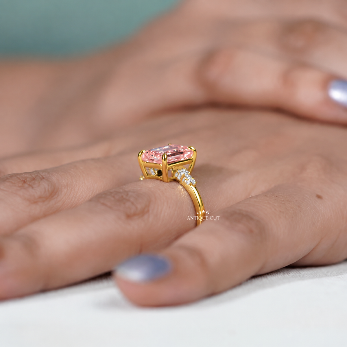 10k Yellow Gold, 14k Yellow Gold, 18k Yellow Gold