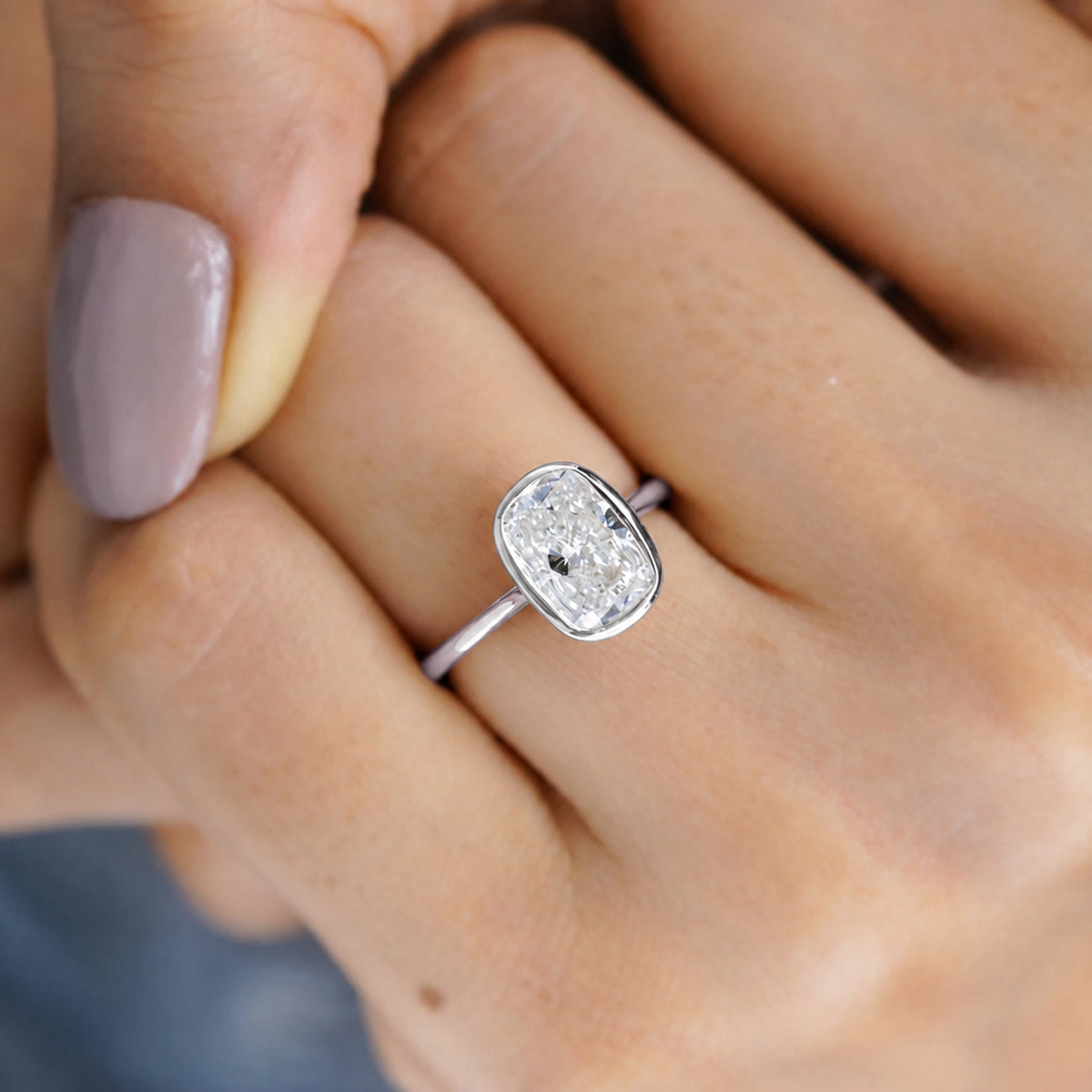10k White Gold, 14k White Gold, 18k White Gold, Platinum, Silver