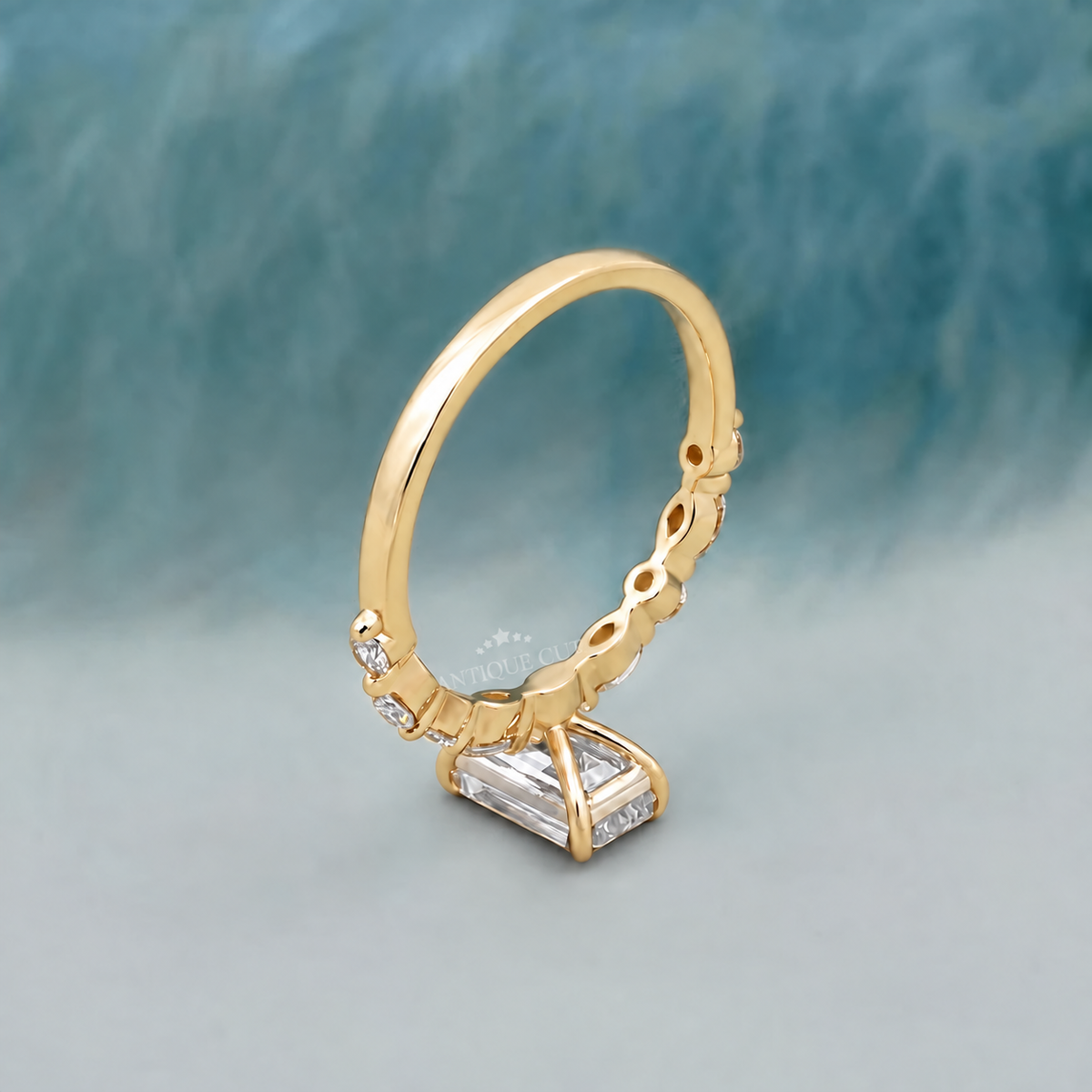 10k Yellow Gold, 14k Yellow Gold, 18k Yellow Gold