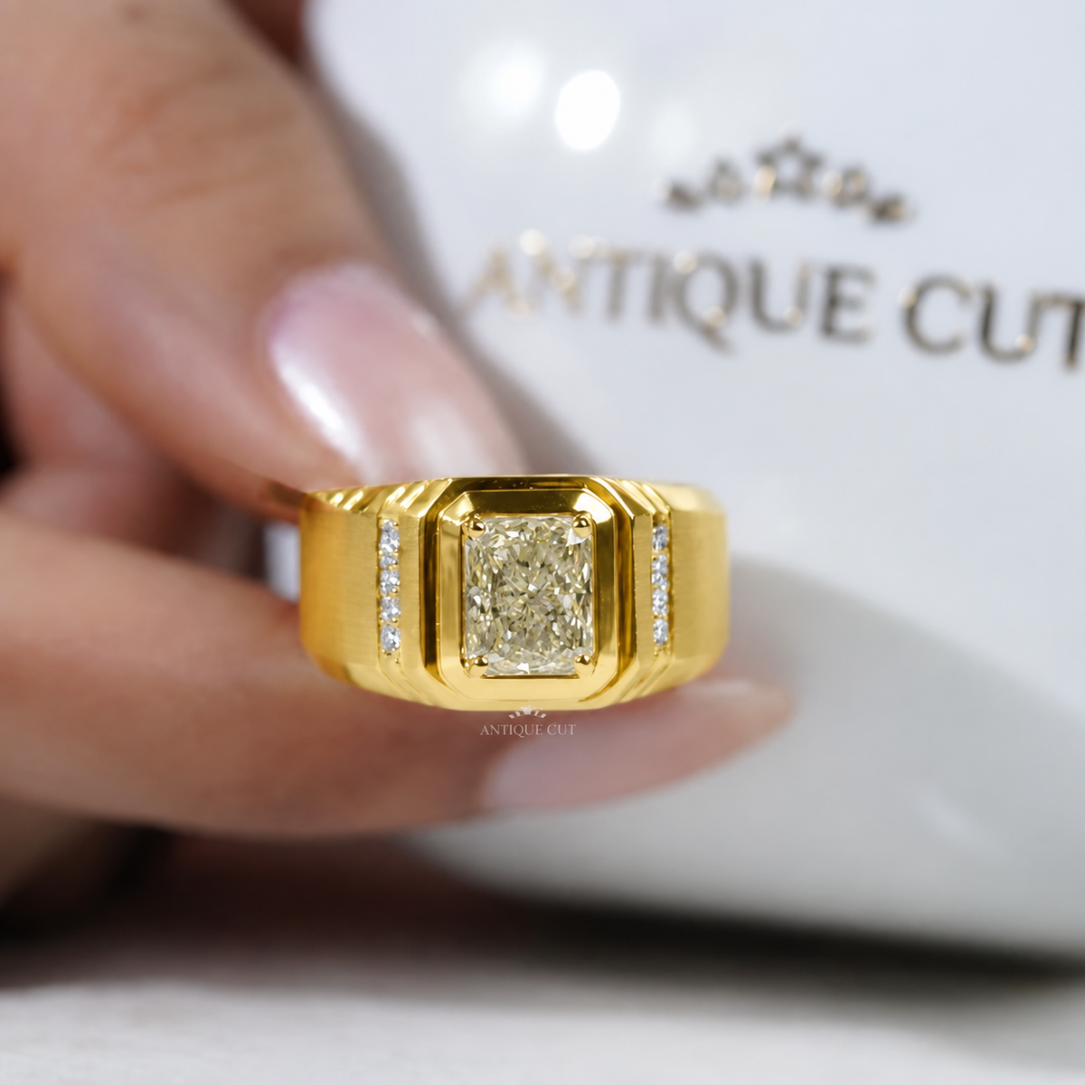 10k Yellow Gold, 14k Yellow Gold, 18k Yellow Gold