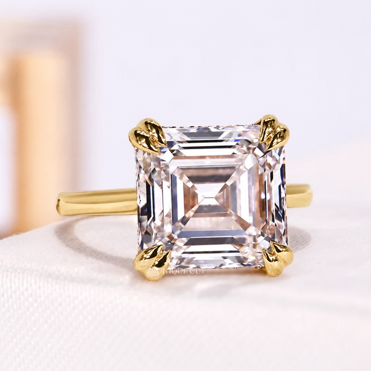 10k Yellow Gold, 14k Yellow Gold, 18k Yellow Gold
