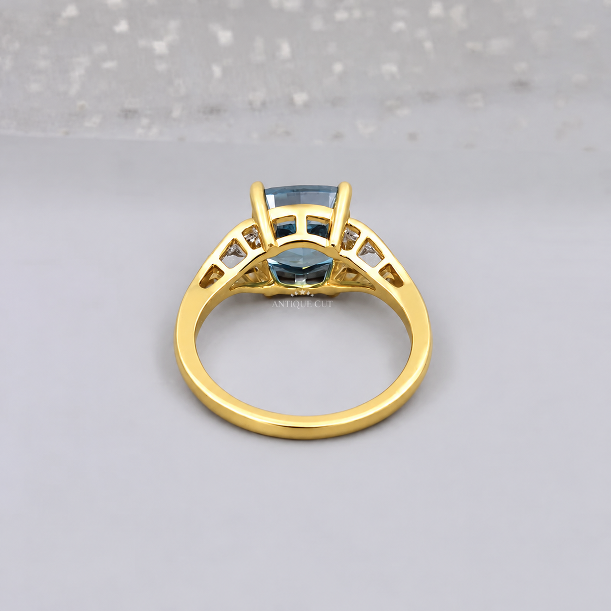 10k Yellow Gold, 14k Yellow Gold, 18k Yellow Gold
