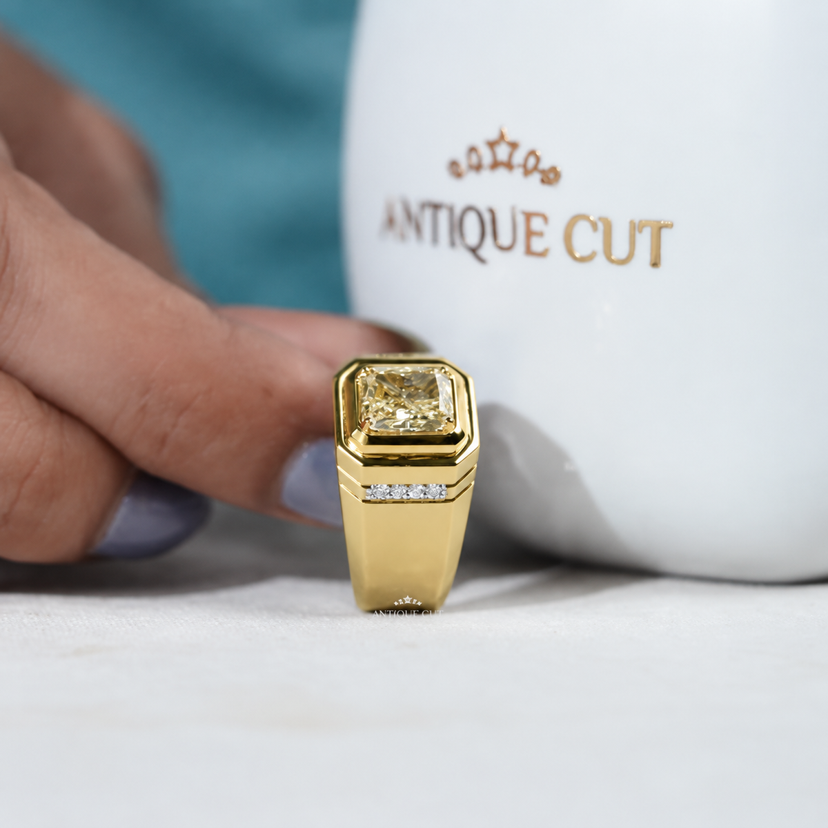 10k Yellow Gold, 14k Yellow Gold, 18k Yellow Gold