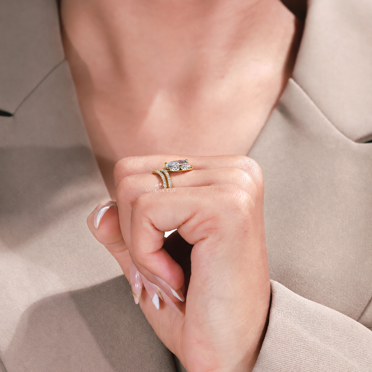 10k Yellow Gold, 14k Yellow Gold, 18k Yellow Gold