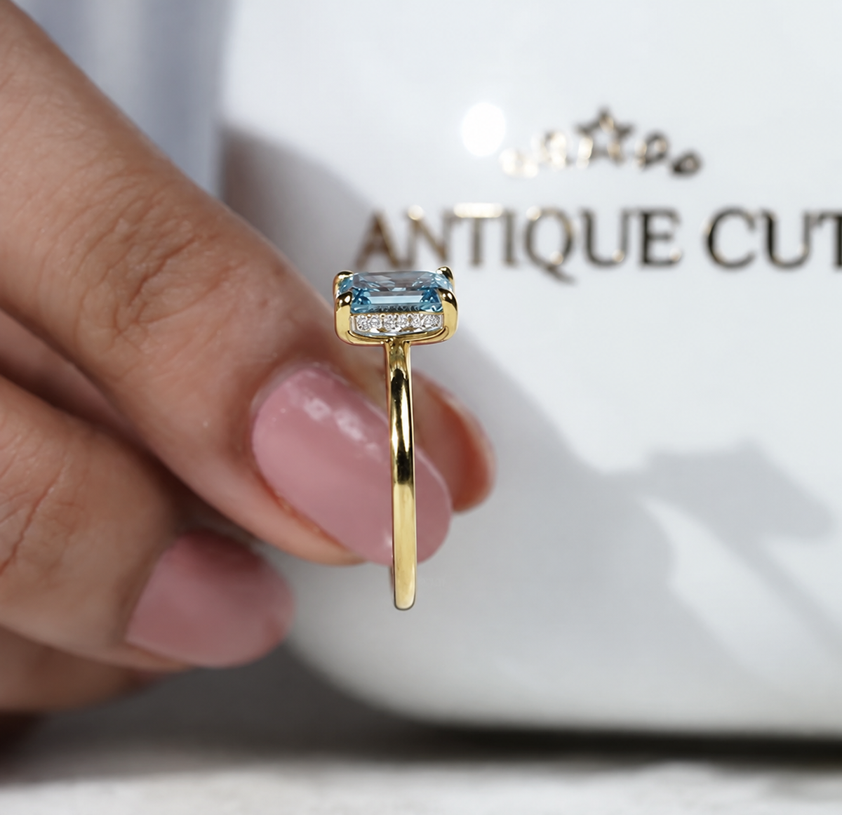 10k Yellow Gold, 14k Yellow Gold, 18k Yellow Gold