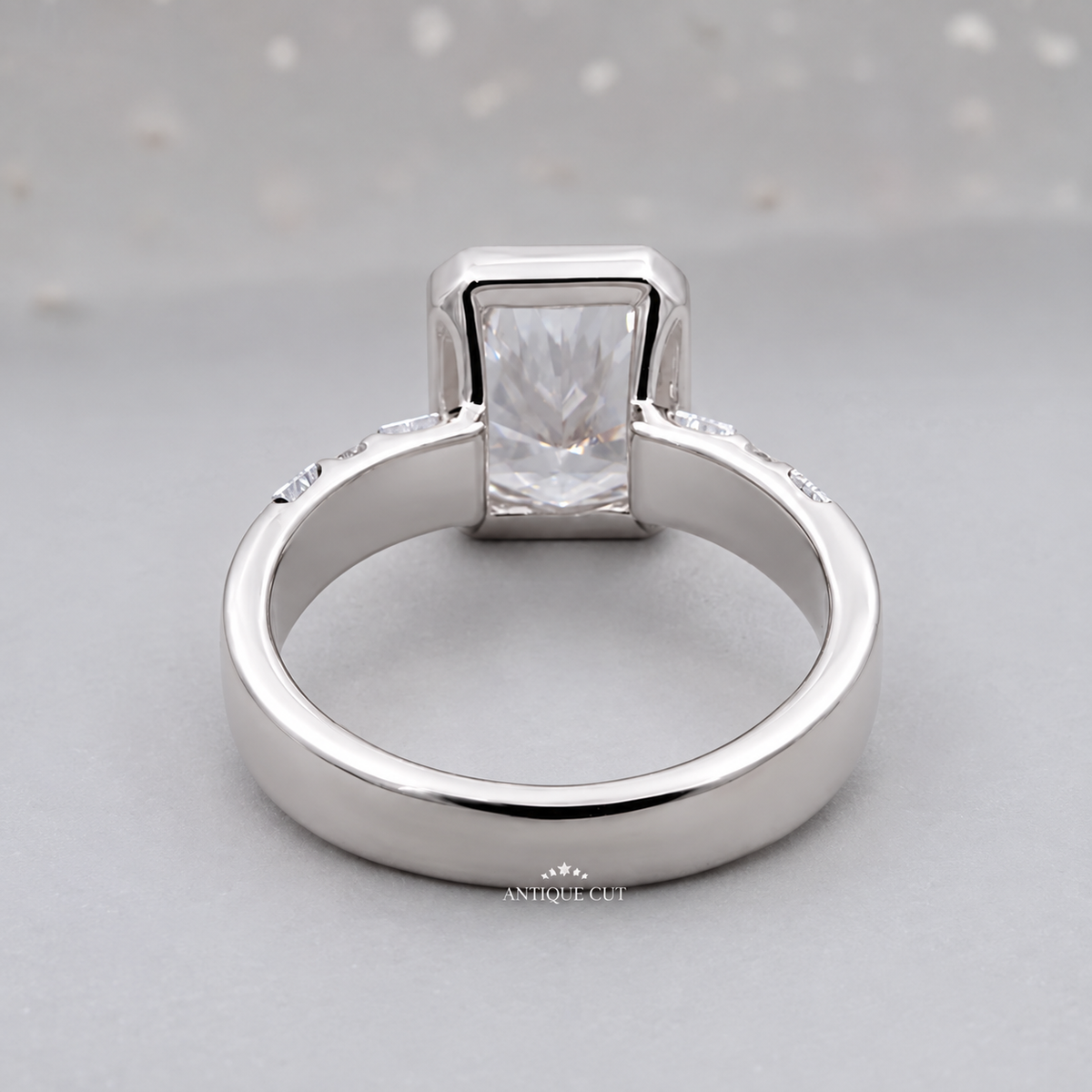 10k White Gold, 14k White Gold, 18k White Gold, Platinum
