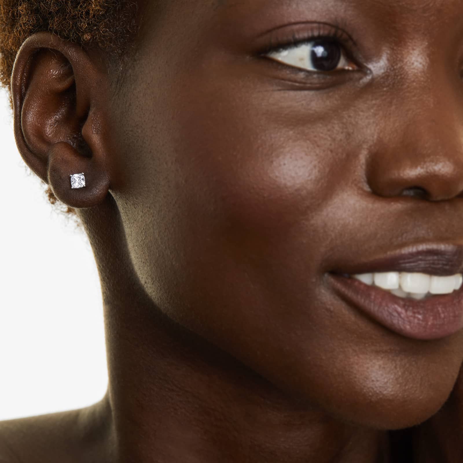 #Color_White Gold_1.0tcw